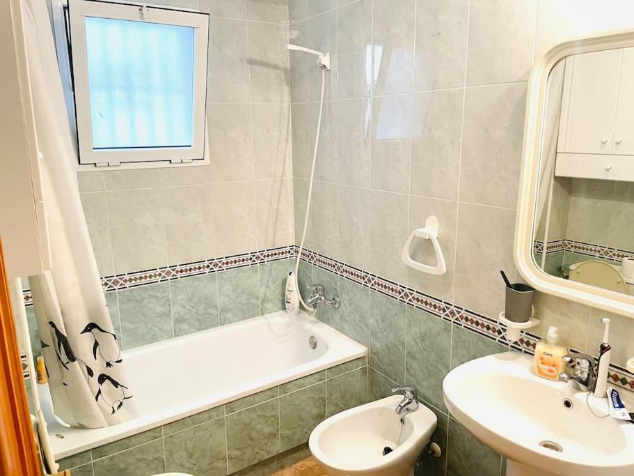 Charming Apartment Torrevieja Extérieur photo